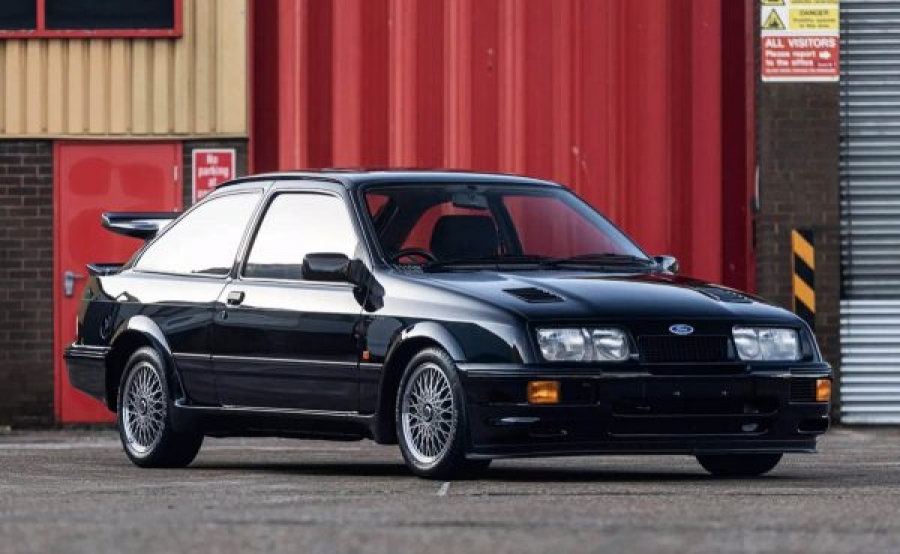 Δε θα πιστεύετε πόσο πωλήθηκε ένα Ford Sierra Cosworth