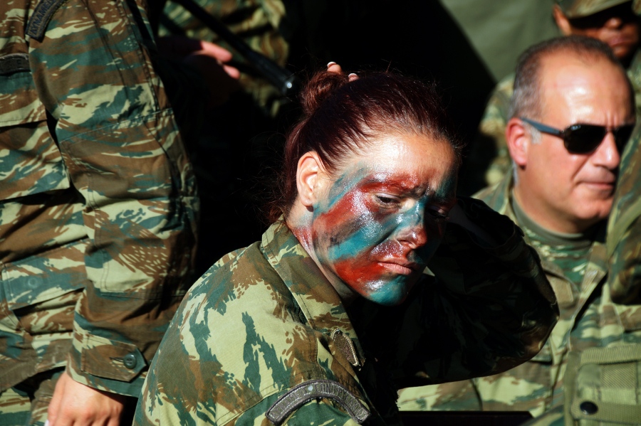 ΚΚΕ για εθελοντική στράτευση γυναικών: «Είμαστε ριζικά αντίθετοι»