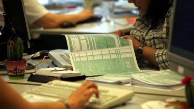 Οικογένεια στην Κρήτη βρέθηκε να χρωστά… 3 δισ. ευρώ στην εφορία