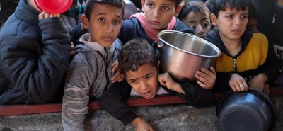 Στο «ψαχνό» χτύπησαν οι Ισραηλινοί, πεινασμένους Παλαιστινίους που περίμεναν φαγητό, σκοτώνοντας 19 και τραυματίζοντας 23