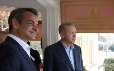 Πυρά Yeni Safak: Κάνει τον Μητσοτάκη … Krizotakis για τις κρίσεις στις σχέσεις με την Τουρκία