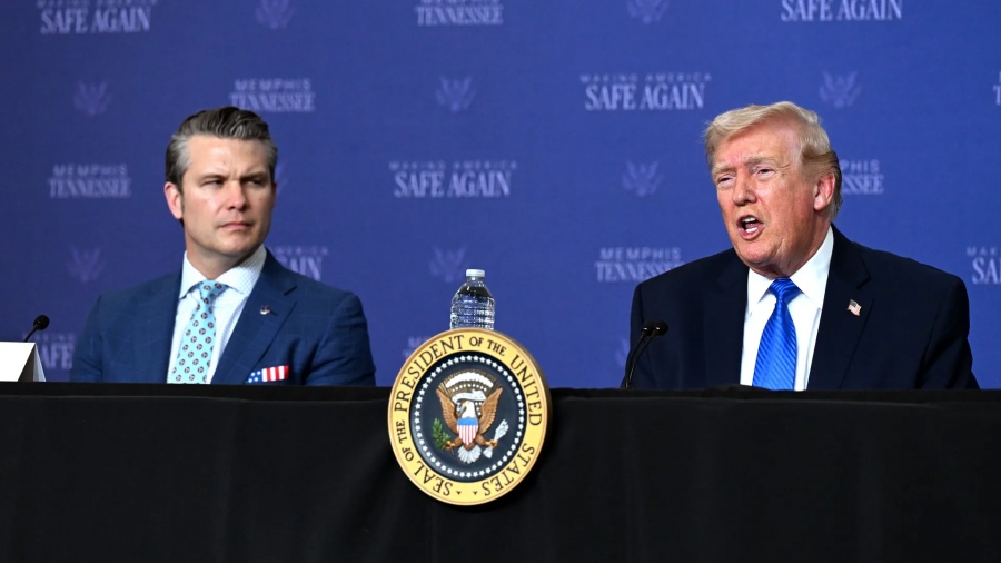 Η… άβολη στιγμή που ο Trump βγάζει στη σέντρα τον Hegseth: Ήταν δική του ιδέα ο πόλεμος με το Ιράν