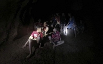 Ταϊλάνδη: Συνεχίζονται οι προσπάθειες για την απομάκρυνση των παιδιών από το σπήλαιο - Πάνω από 100 γεωτρήσεις