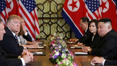 Β . Κορέα προς ΗΠΑ: Μην παίζετε με την υπομονή μας – Σε κίνδυνο η συμφωνία Kim – Trump