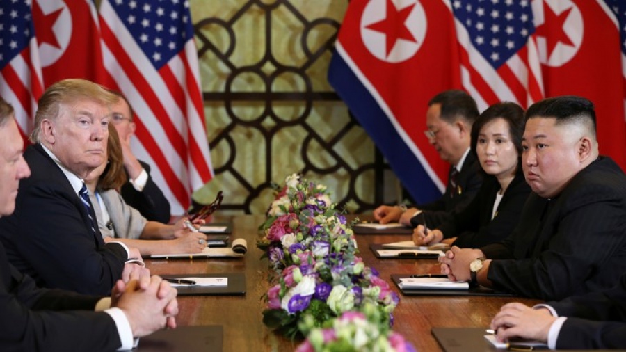 Β . Κορέα προς ΗΠΑ: Μην παίζετε με την υπομονή μας – Σε κίνδυνο η συμφωνία Kim – Trump