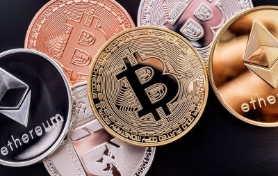 Τα δέκα πλέον ανερχόμενα κρυπτονομίσματα που μπορεί να εκθρονίσουν το Bitcoin το 2022