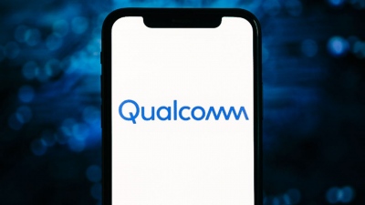 Qualcomm: Άλμα 7% μετά από αναφορές ότι συνεργάζεται με την OpenAI για τα smartphones του μέλλοντος