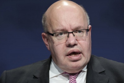 Almaier (υπ.Οικονομίας Γερμανίας): Αποφύγαμε την ύφεση, εύθραυστη η οικονομική ανάπτυξη