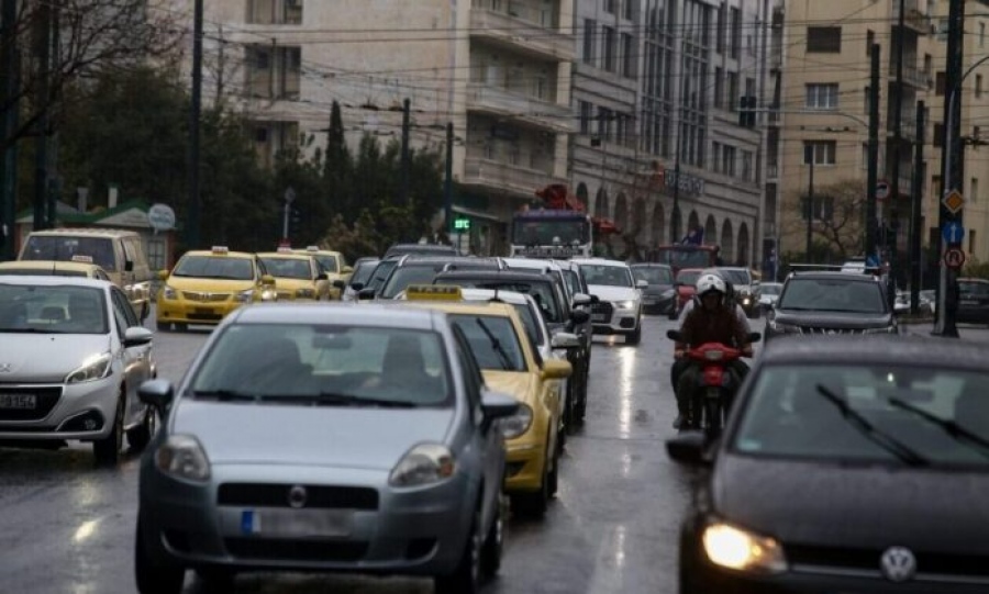 Τέλη κυκλοφορίας 2026: Έως τις 31 Δεκεμβρίου η καταβολή τους – Τσουχτερά τα πρόστιμα