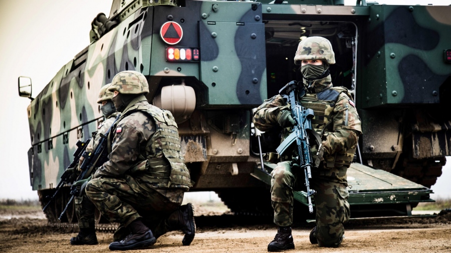 Η Ευρώπη σε πολεμικό ντελίριο - Η Πολωνία στέλνει HIMARS στα σύνορα με τη Ρωσία - Σενάριο κόλασης στη Βαλτική με Φινλανδία