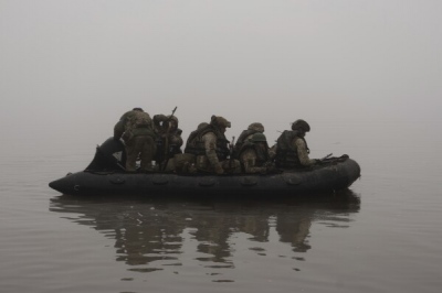 Forbes: Πεζοναύτες των Ουκρανών Ενόπλων Δυνάμεων έχασαν 50 βάρκες στον Δνείπερο μέσα σε έξι εβδομάδες