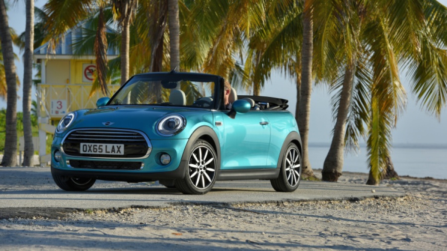 BMW: Διακοπή παραγωγής Mini στο εργοστάσιο της Οξφόρδης για έναν μήνα μετά το Brexit