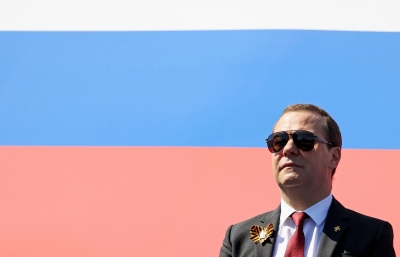 Medvedev σε Μολδαβούς: Ξεπουληθήκατε στους Ρουμάνους - Εκλογές... και Ρώσοι πράκτορες