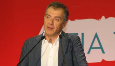 Θεοδωράκης: Όλες οι προοδευτικές δυνάμεις έχουν θέση στο νέο φορέα της κεντροαριστεράς