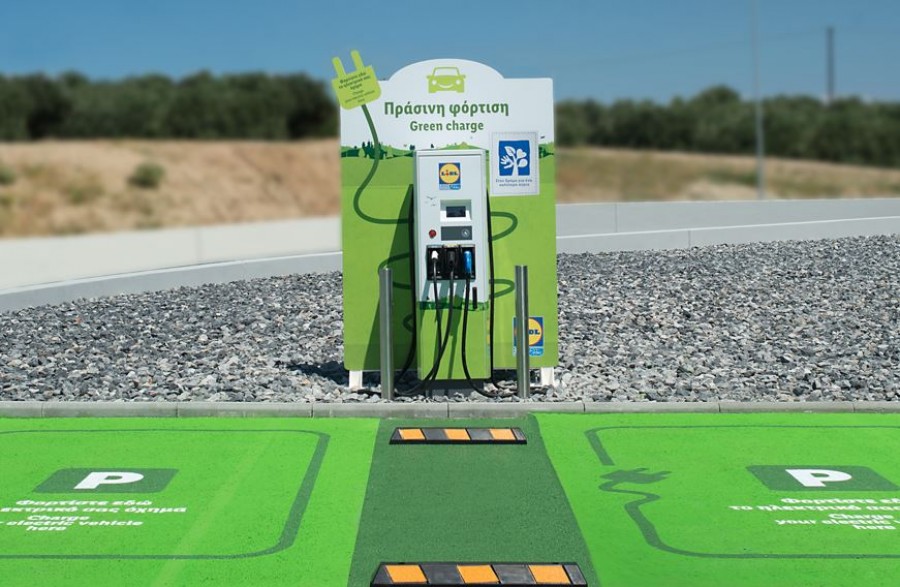 Η Lidl Ελλάς επενδύει στην ηλεκτροκίνηση με σταθμούς πράσινης φόρτισης