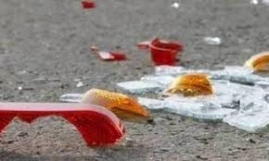 'Ενας νεκρός και δύο τραυματίες σε τροχαίο στη λεωφόρο Σχιστού