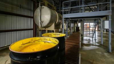 Συναγερμός στη Γαλλία: Τουλάχιστον 1.000 ουρανίου... «yellowcake» μεταφέρονται στη Ρωσία από τον Νίγηρα