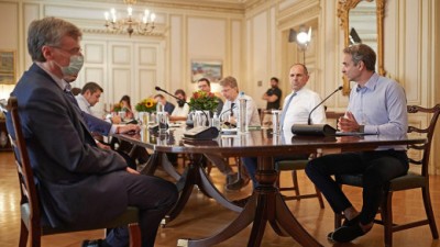 Μοντέλο Πόρου εξετάζει η κυβέρνηση για την  έκρηξη του κορωνοϊού – Καθοριστική η τηλεδιάσκεψη στις 10/8 – Τι θα γίνει με τη ΔΕΘ