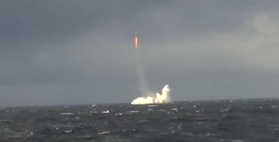 Τρόμος από την άσκηση της Ρωσίας με εκτόξευση πυρηνικού πυραύλου από υποβρύχια