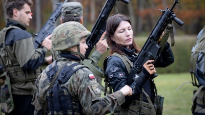 Σοκ στη φιλοπόλεμη πολωνική ελίτ - Οι πολίτες απέχουν μαζικά από τα εθελοντικά στρατιωτικά μαθήματα
