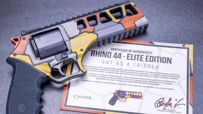Chiappa RHINO 60DS Elite Edition: πολύχρωμα γραφικά και 