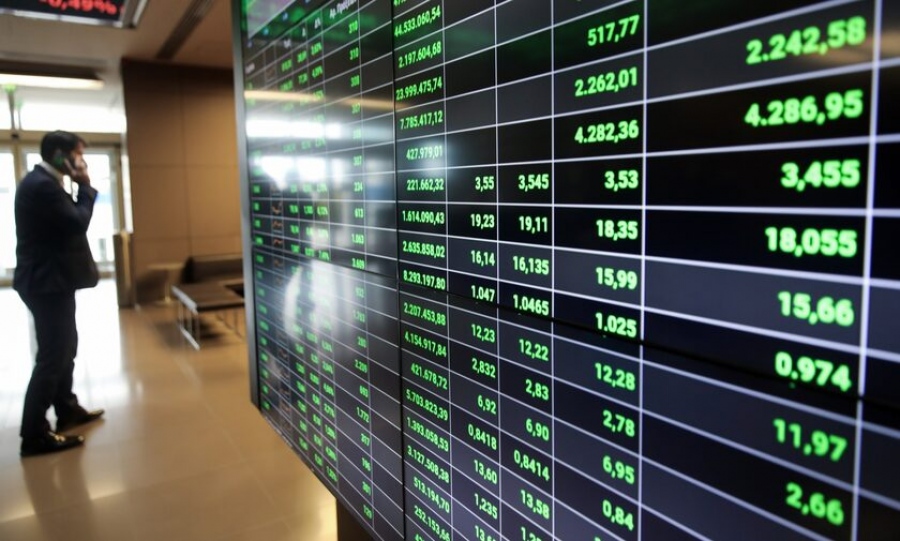 Λίγο μετά το άνοιγμα του ΧΑ – Ήπια υψηλότερα, αλλά χωρίς ενθουσιασμό – Λίγες μετοχές ξεχωρίζουν