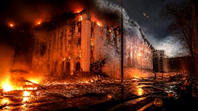 Russia issues unprecedented warning to evacuate Kyiv as threat of total strike on government district escalates