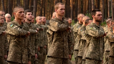 Προκαλούν οι Ουκρανοί: Ψεύτικα και προϊόν τεχητής νοημοσύνης τα βίντεο με τις βίαιες επιστρατεύσεις