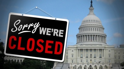 ΗΠΑ: «Παγιδευμένοι» 800.000 ομοσπονδιακοί υπάλληλοι εξαιτίας του shutdown