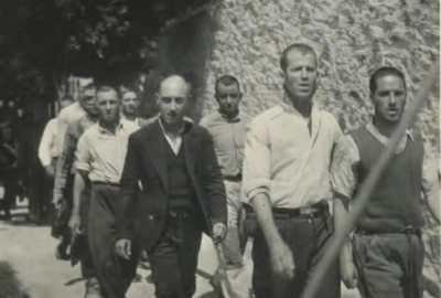 Η Ελλάδα αποκτά τις ιστορικές φωτογραφίες των 200 της Καισαριανής - Επιβεβαιώθηκε ότι είναι αυθεντικές