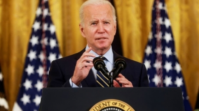 Biden (HΠΑ): Θα προκαλέσουμε οικονομική ασφυξία στη ρωσική οικονομία - Βαρύ τίμημα για τους Ρώσους ολιγάρχες