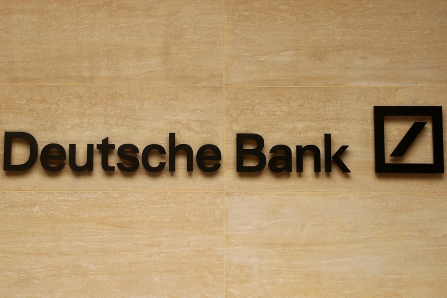 Σε υψηλό δεκαετίας τα κέρδη της Deutsche Bank το δ’ τρίμηνο 2021, στα 145 εκατ. ευρώ
