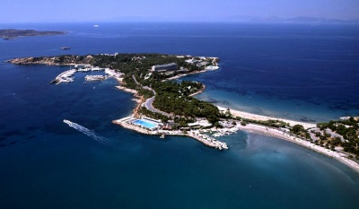 Ανοίγει ο δρόμος για τα έργα στον Αστέρα Βουλιαγμένης μετά την υπογραφή της υπουργικής απόφασης