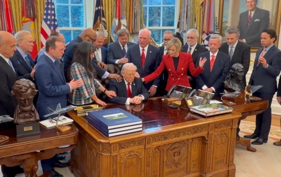 «Ιερός πόλεμος» για το Ιράν - Πώς ο Trump επιστρατεύει τη θρησκεία για να στηρίξει μία παράλογη σύγκρουση