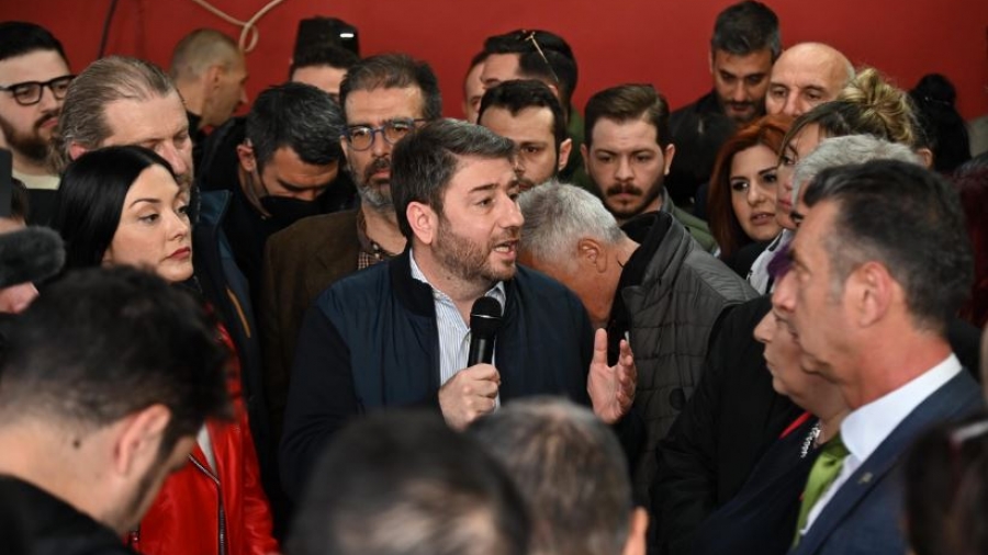 Ανδρουλάκης: Το ΠΑΣΟΚ είναι εδώ για να δώσει απαντήσεις στους μη προνομιούχους