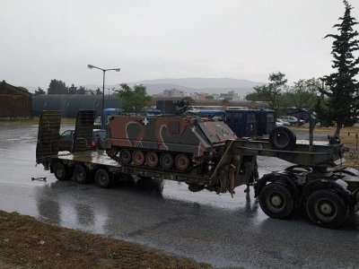 Χάος στη Θεσσαλία - Ο στρατός έστειλε λέμβους Zodiac και ΤΟΜΠ Μ113 για τις επιχειρήσεις διάσωσης