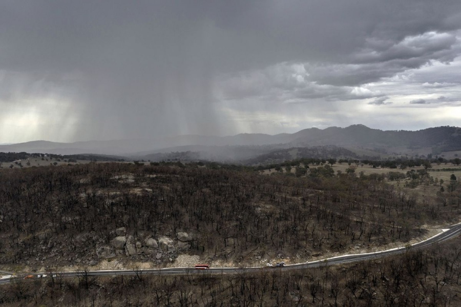 Αυστραλία: Ανάσα στα πύρινα μέτωπα από τις βροχοπτώσεις – Στάχτη 100.000 τετραγωνικά χιλιόμετρα