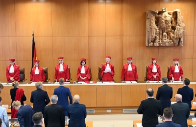 Γερμανία: Γιατί το Συνταγματικό Δικαστήριο επέβαλε «φρένο» στη δημιουργική λογιστική του Scholz -  Κατάρρευση της κυβέρνησης λόγω εκτροχιασμού