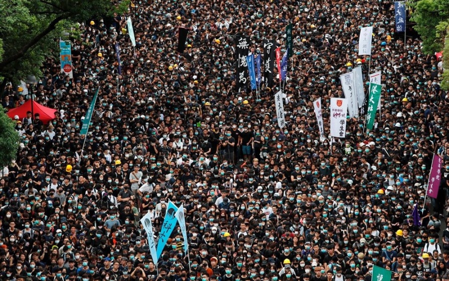 Χονγκ Κονγκ: Χιλιάδες μαθητές και φοιτητές δεν εμφανίστηκαν την πρώτη μέρα του σχολείου