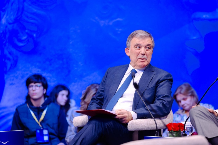 Abdullah Gül: Ουδείς κερδισμένος από τον πόλεμο στη Μέση Ανατολή - Ευκαιρία για την Τουρκία η κρίση στο Ιράν