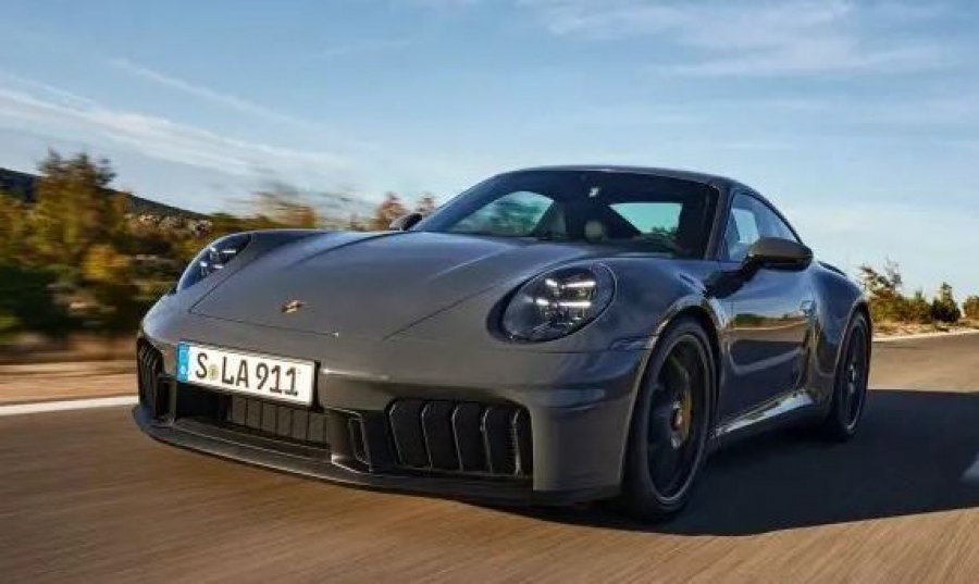 Porsche 911 GTS T-Hybrid: Η πρώτη υβριδική 911 έχει 540 ίππους
