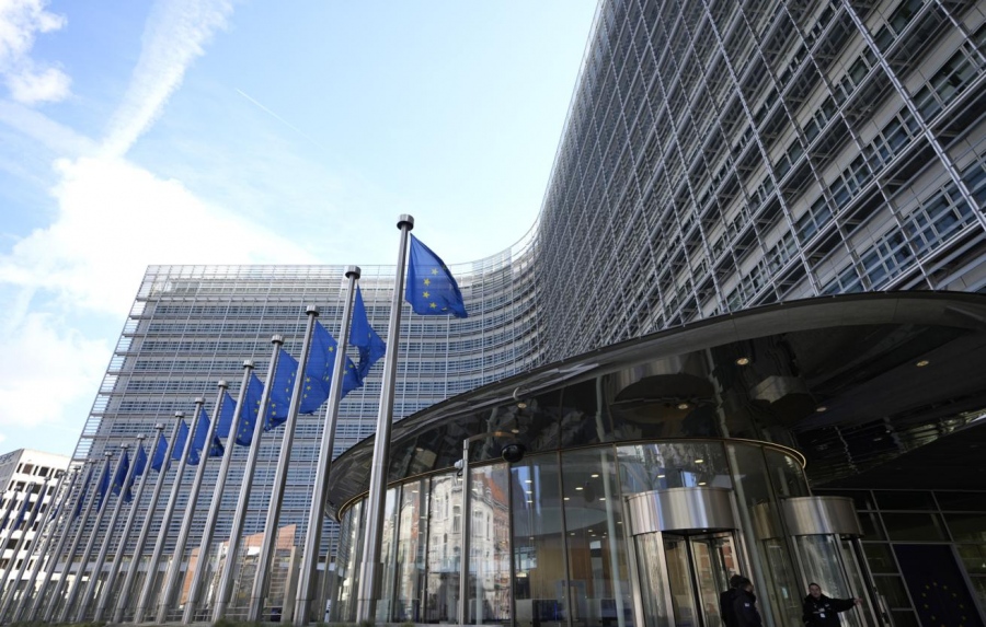 EUobserver: Η ΕΕ συμφώνησε να παρατείνει για επτά ημέρες τις κυρώσεις κατά της Ρωσίας