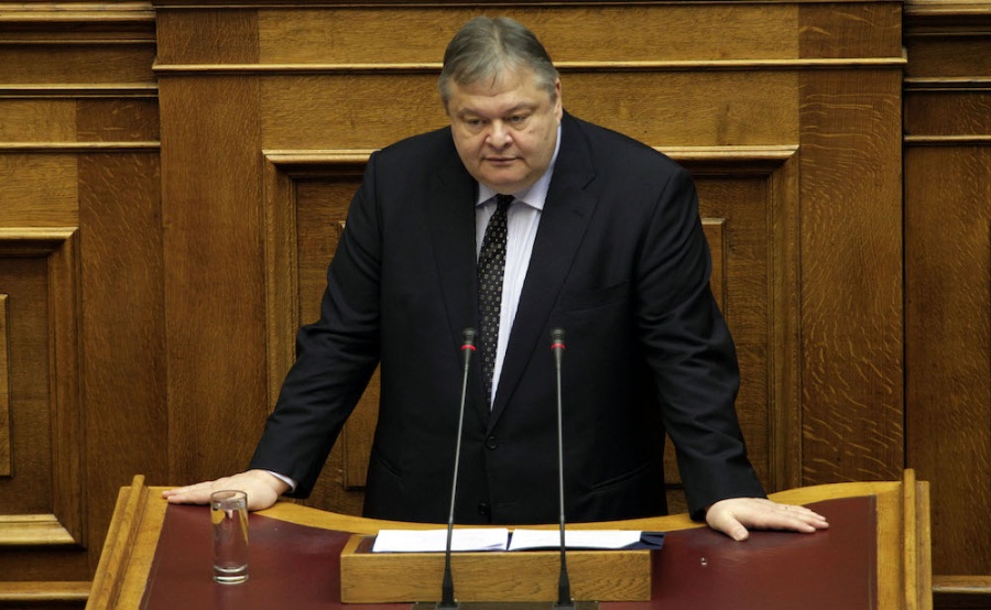 Βενιζέλος: Στον αέρα το erga omnes για τη νέα σύνθετη ονομασία των Σκοπίων