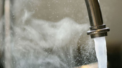 Ο απίστευτος κανονισμός της ΕΕ που θα αφήσει Ελλάδα και Ευρώπη χωρίς ζεστό νερό