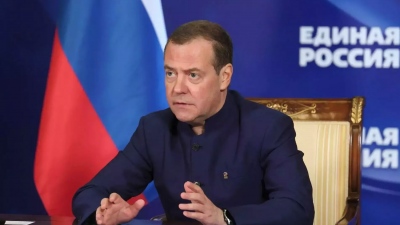 Medvedev: Η Ρωσία πρέπει να πλήξει αντισυμβατικούς στόχους