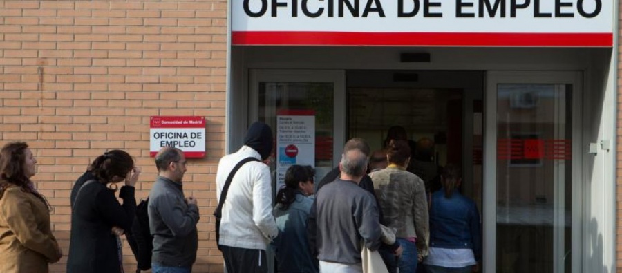 Ισπανία: Εφιαλτική πρόβλεψη για 19% ανεργία από 13,6% - Στο 10,3% το έλλειμμα