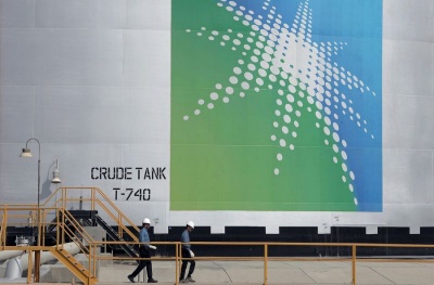 Αυξήσεις σε μισθούς ανακοίνωσε η Aramco κι άλλες εταιρείες στη Σαουδική Αραβία ενάντια στη λιτότητα