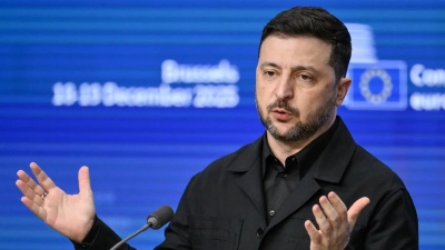Γαντζωμένος στην καρέκλα ο Zelensky: «Ξεχάστε τις προεδρικές εκλογές στην Ουκρανία... προτεραιότητα οι εγγυήσεις ασφαλείας»
