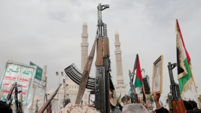 «Ο κλοιός σφίγγει» - Οι Houthis ετοιμάζονται να αποκρούσουν μια επίθεση 100.000 ανδρών