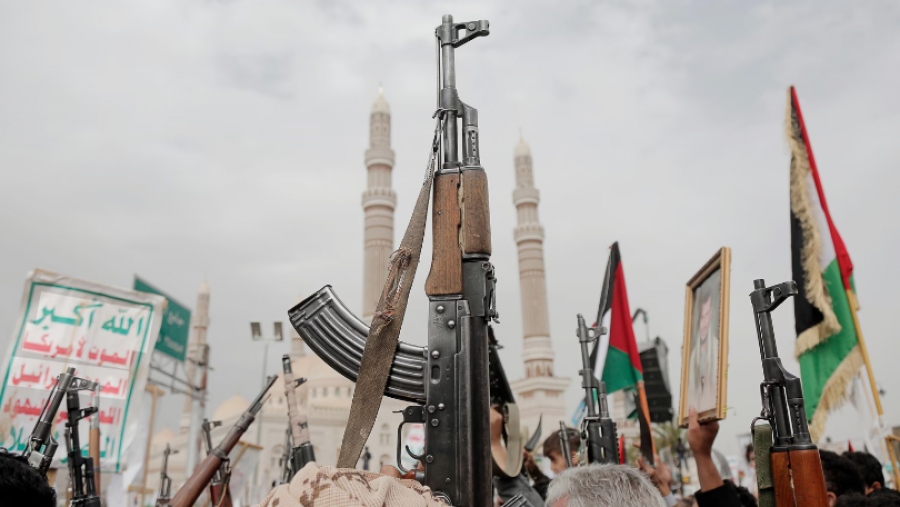 «Ο κλοιός σφίγγει» - Οι Houthis ετοιμάζονται να αποκρούσουν μια επίθεση 100.000 ανδρών